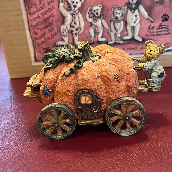 The Magic Pumpkin Ride - Picture 2 of 12